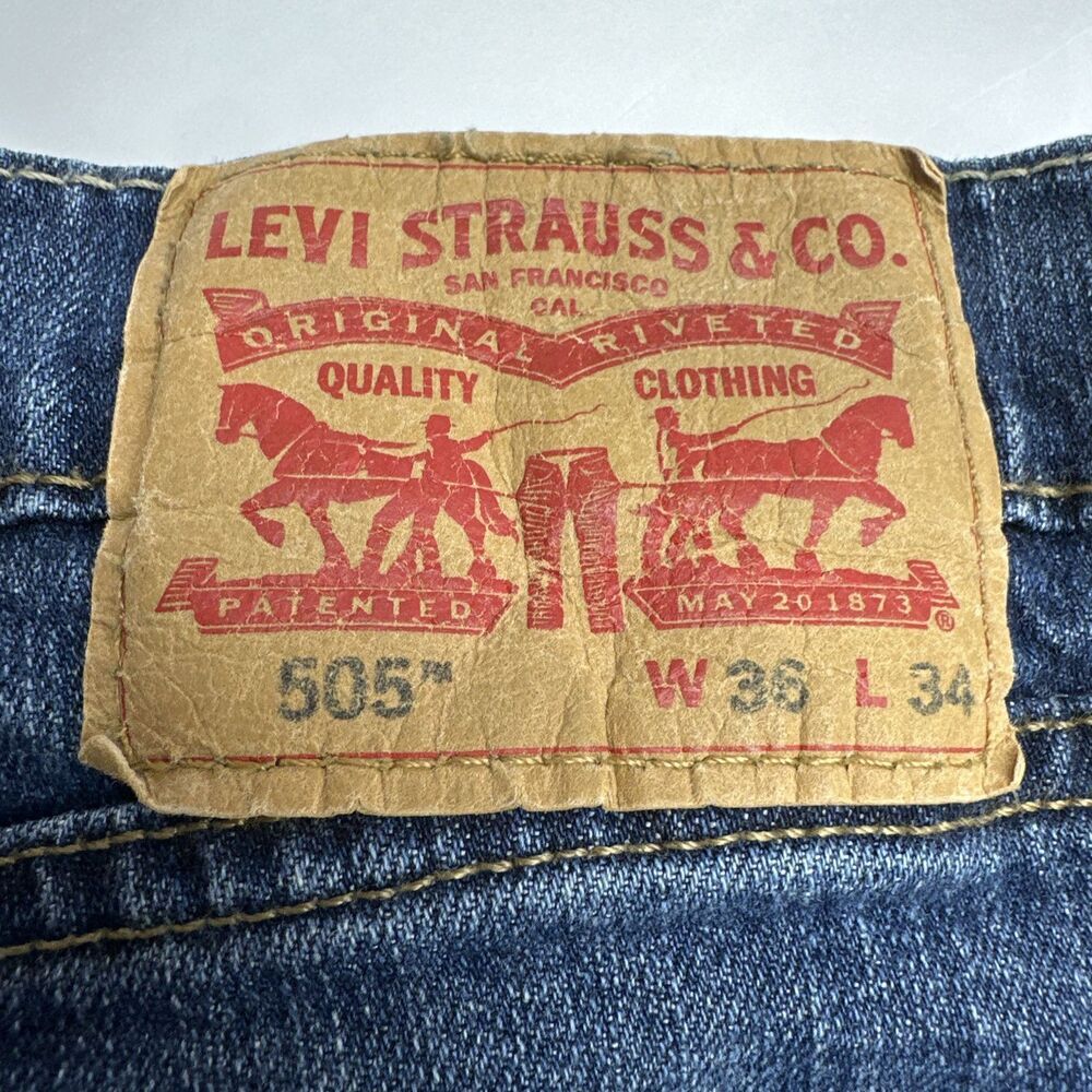 Levis 505 Straight Leg Jeans Men 36x34 Actual 34x33 Regular Fit Med Wash Classic - Picture 5 of 10